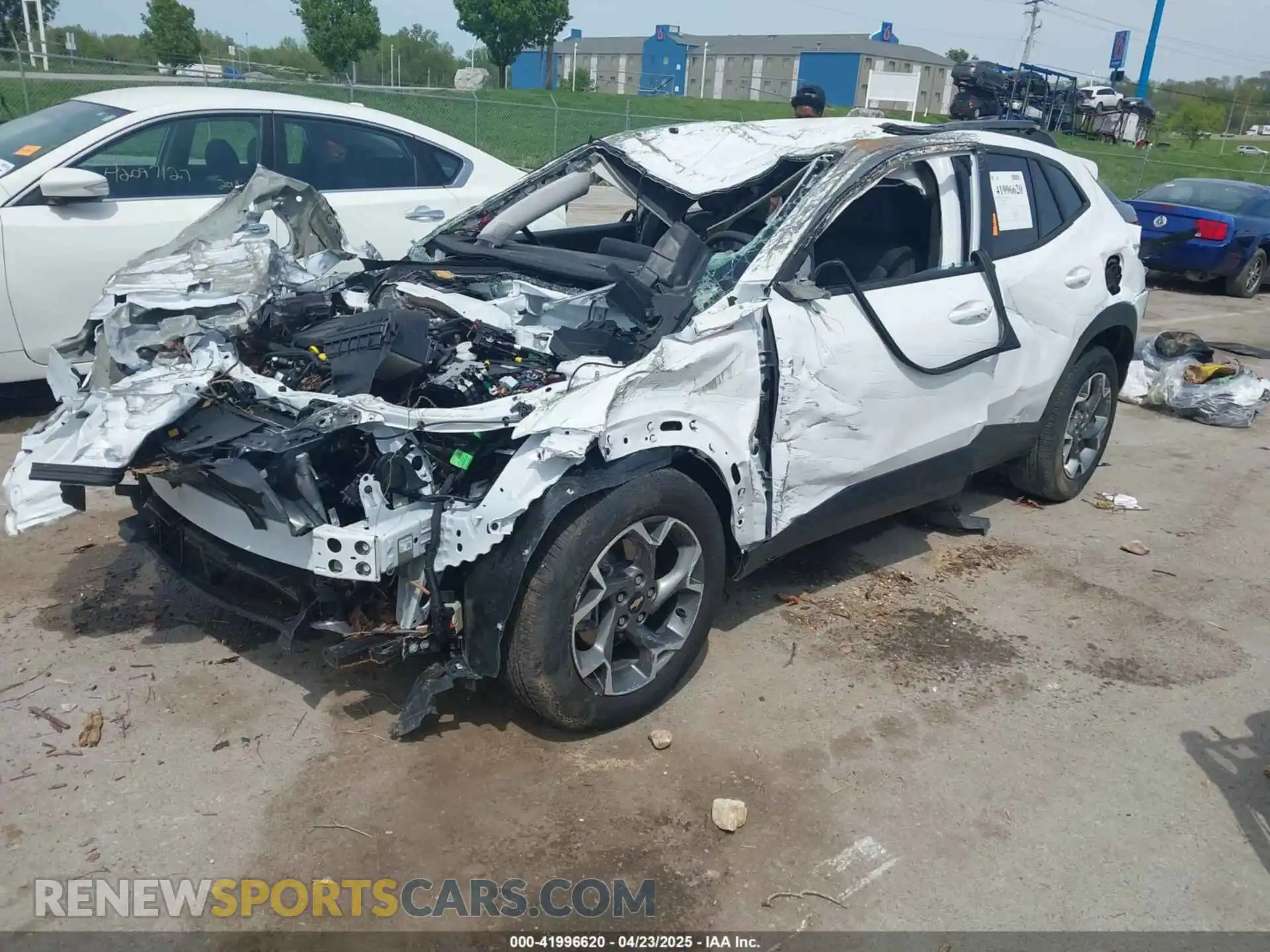 2 Photograph of a damaged car KL77LHEP6SC081711 CHEVROLET TRAX 2025