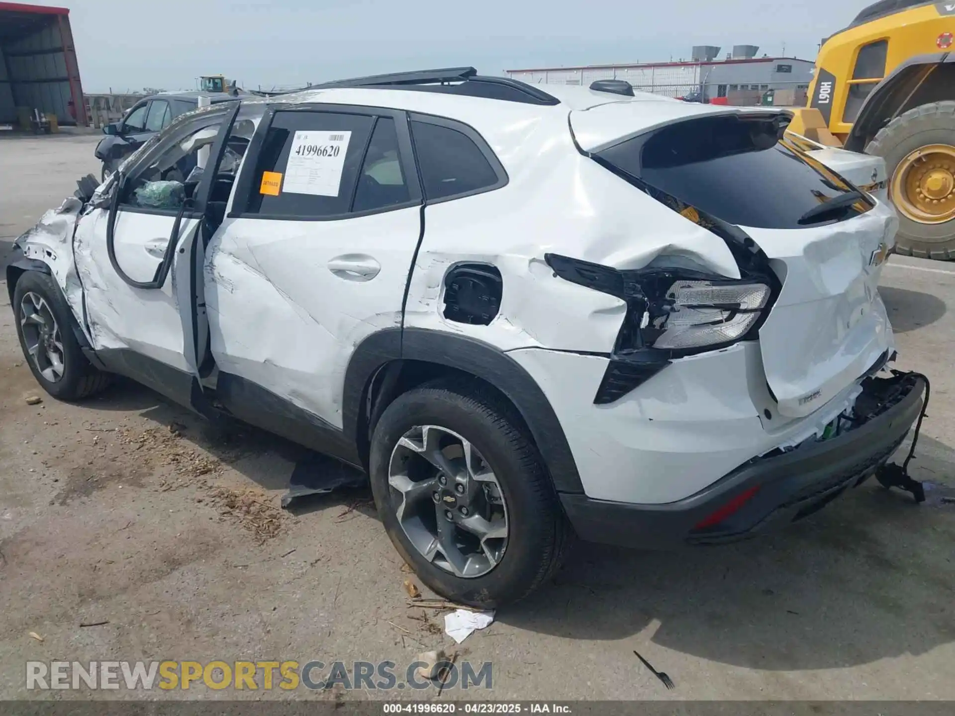 3 Photograph of a damaged car KL77LHEP6SC081711 CHEVROLET TRAX 2025