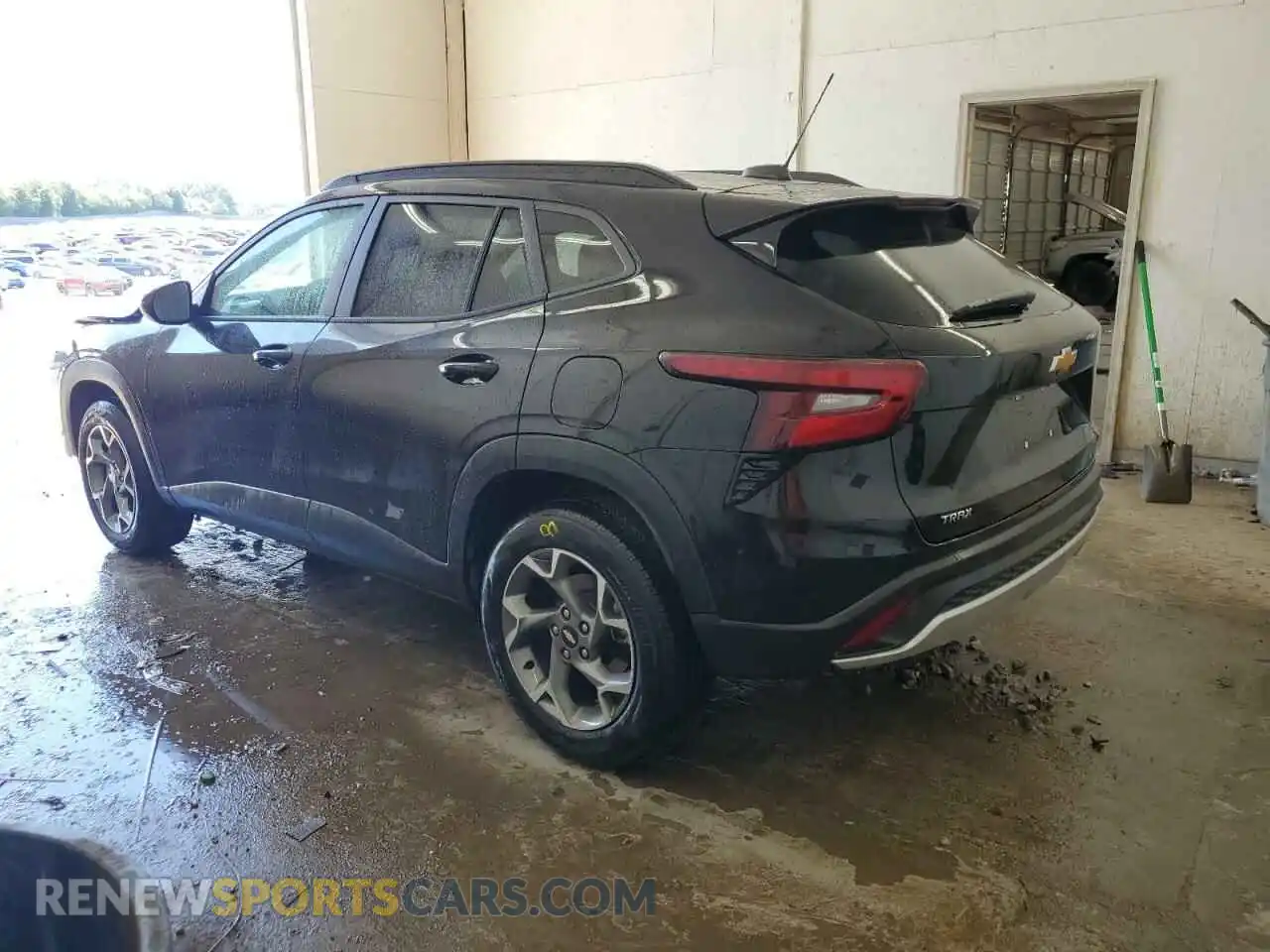 2 Photograph of a damaged car KL77LHEP6SC144905 CHEVROLET TRAX 2025