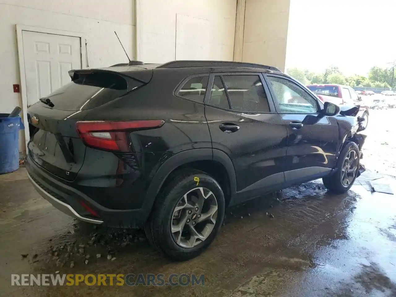 3 Photograph of a damaged car KL77LHEP6SC144905 CHEVROLET TRAX 2025