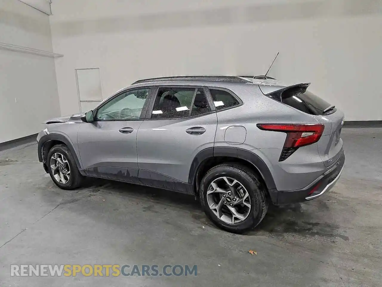 2 Photograph of a damaged car KL77LHEP6SC145696 CHEVROLET TRAX 2025