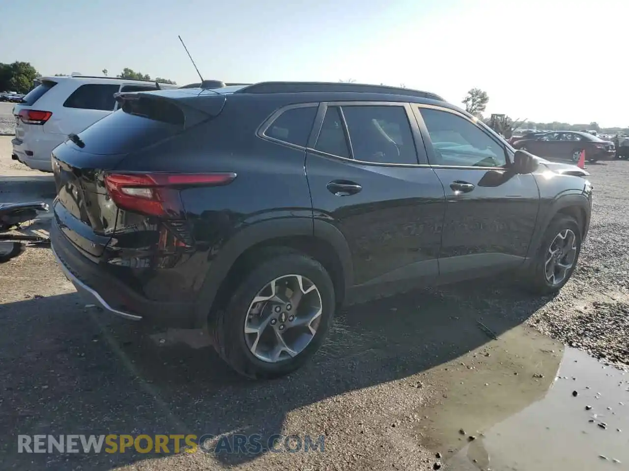 3 Фотография поврежденного автомобиля KL77LHEP6SC163857 CHEVROLET TRAX 2025