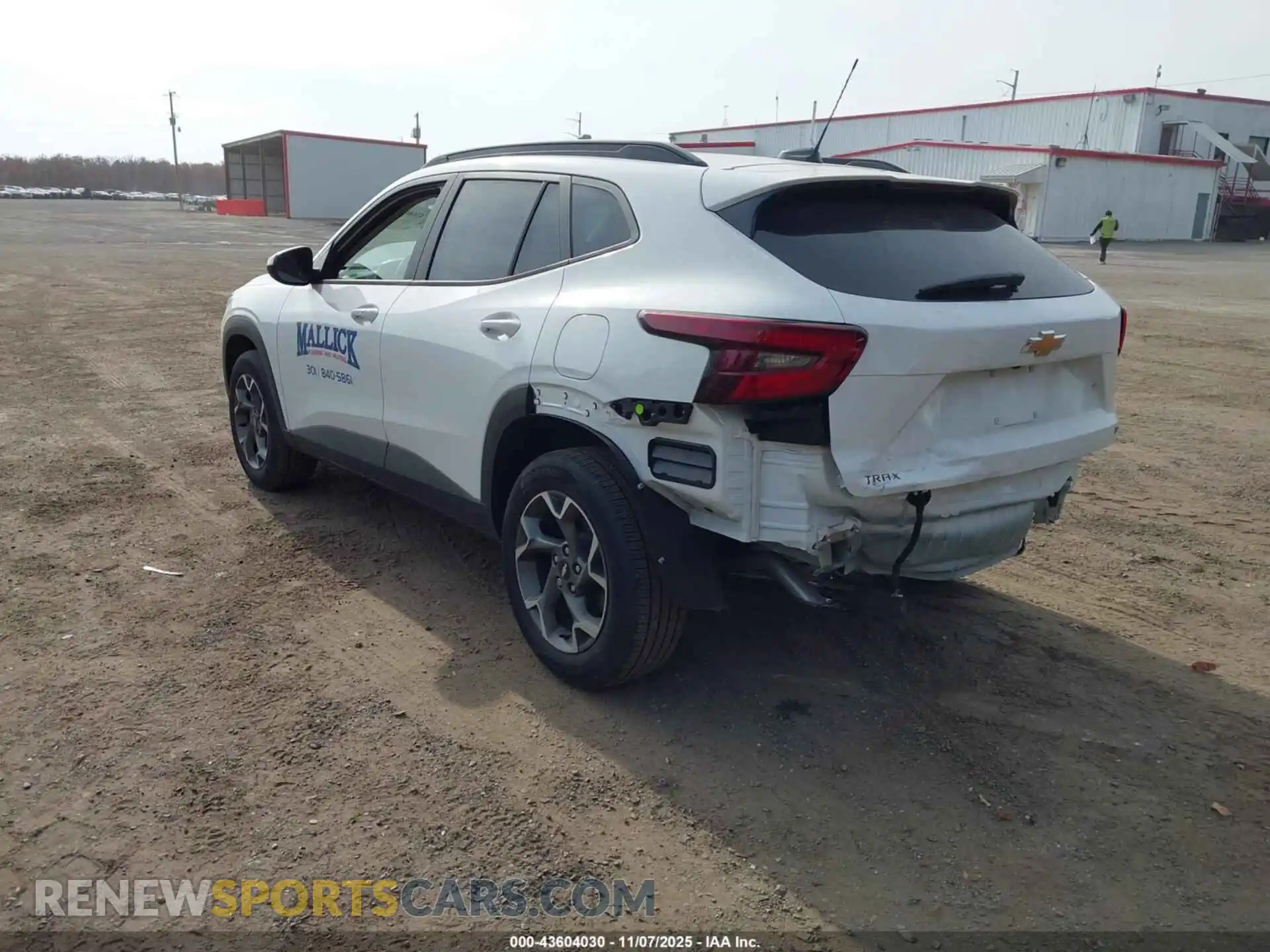 3 Photograph of a damaged car KL77LHEP6SC198463 CHEVROLET TRAX 2025