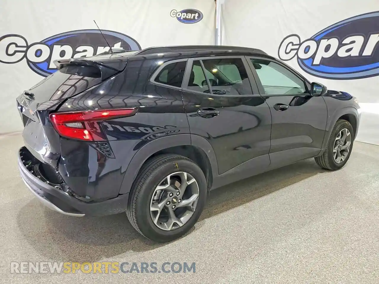3 Фотография поврежденного автомобиля KL77LHEP6SC240405 CHEVROLET TRAX 2025