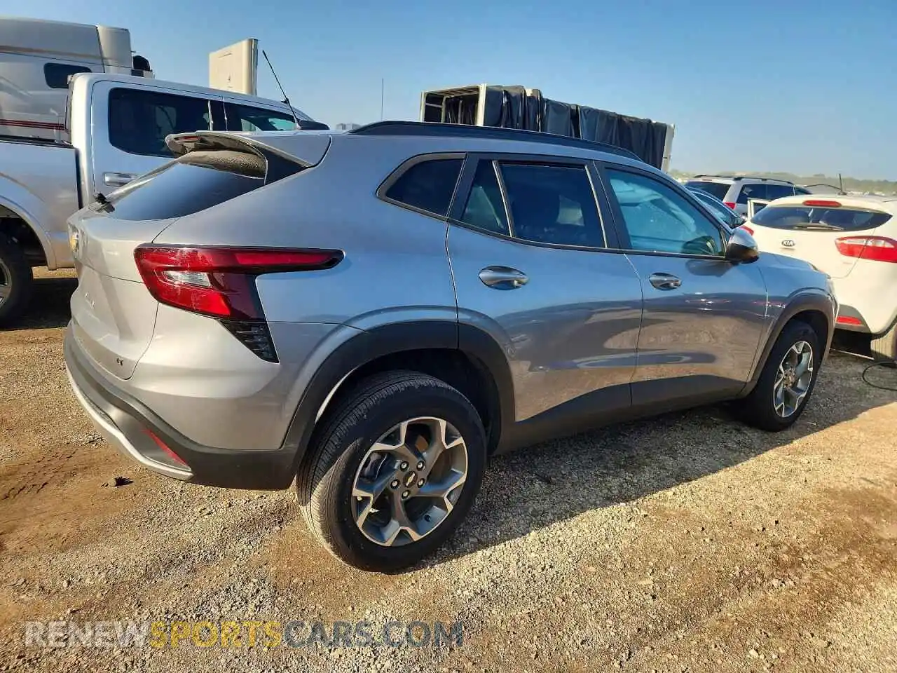 3 fotografías del automóvil dañado KL77LHEP6SC244194 CHEVROLET TRAX 2025