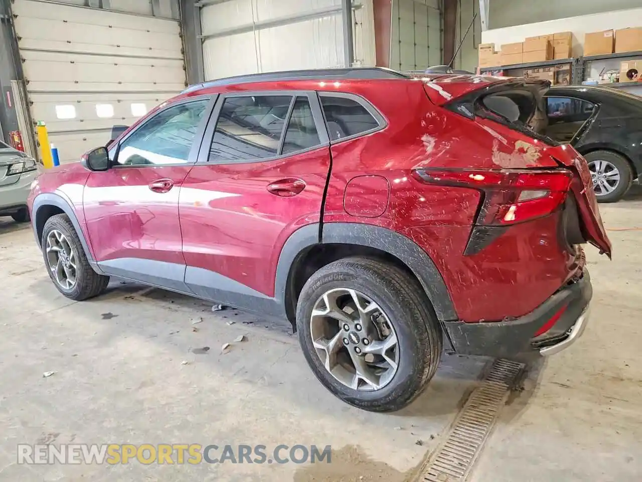2 Photograph of a damaged car KL77LHEP6SC294142 CHEVROLET TRAX 2025