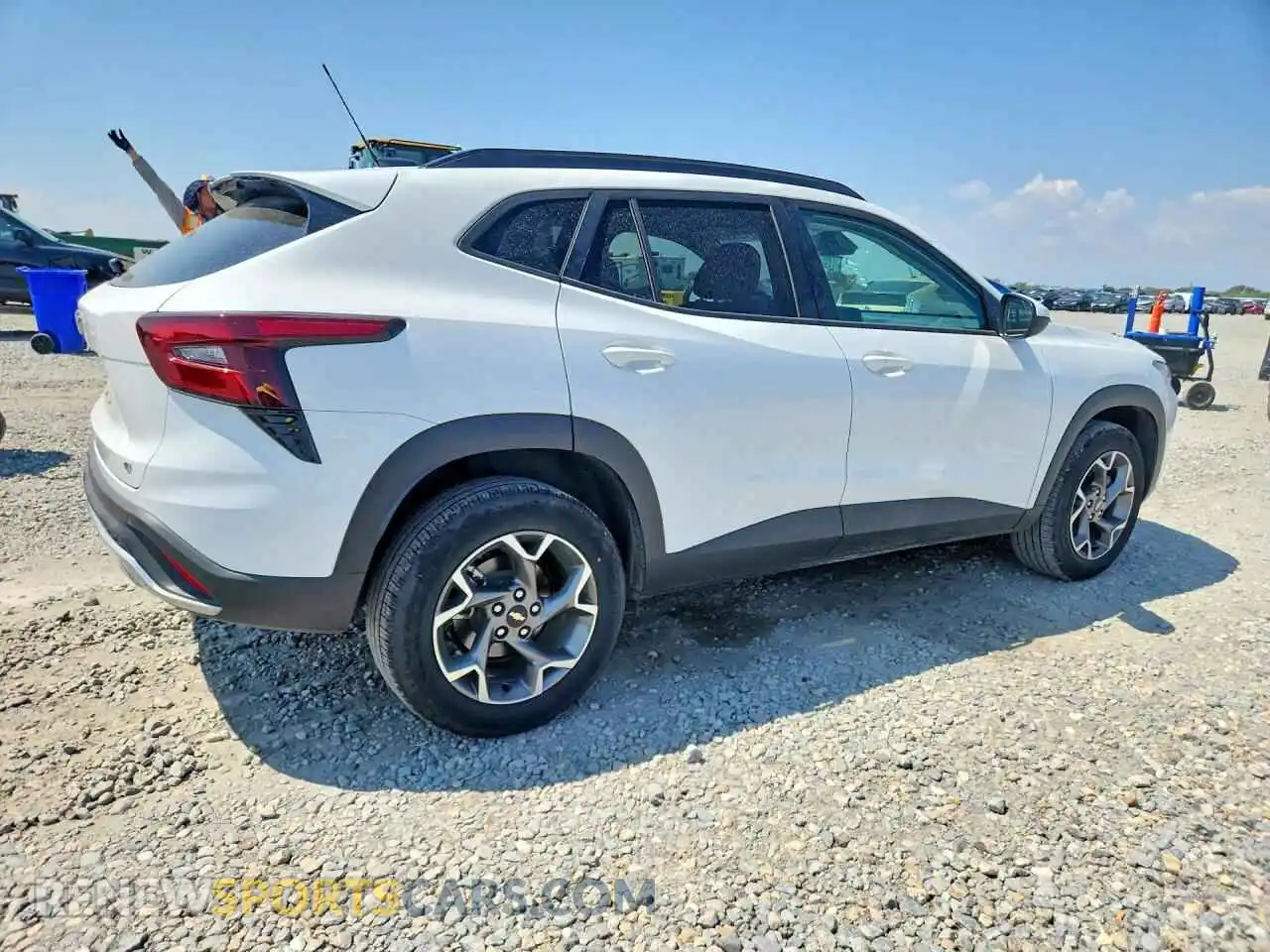 3 Photograph of a damaged car KL77LHEP6SC340956 CHEVROLET TRAX 2025