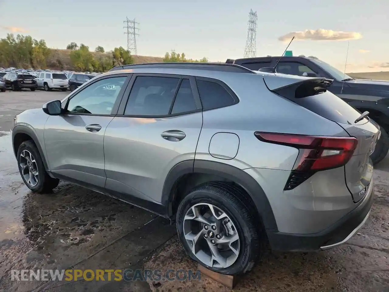 2 Photograph of a damaged car KL77LHEP7SC120547 CHEVROLET TRAX 2025