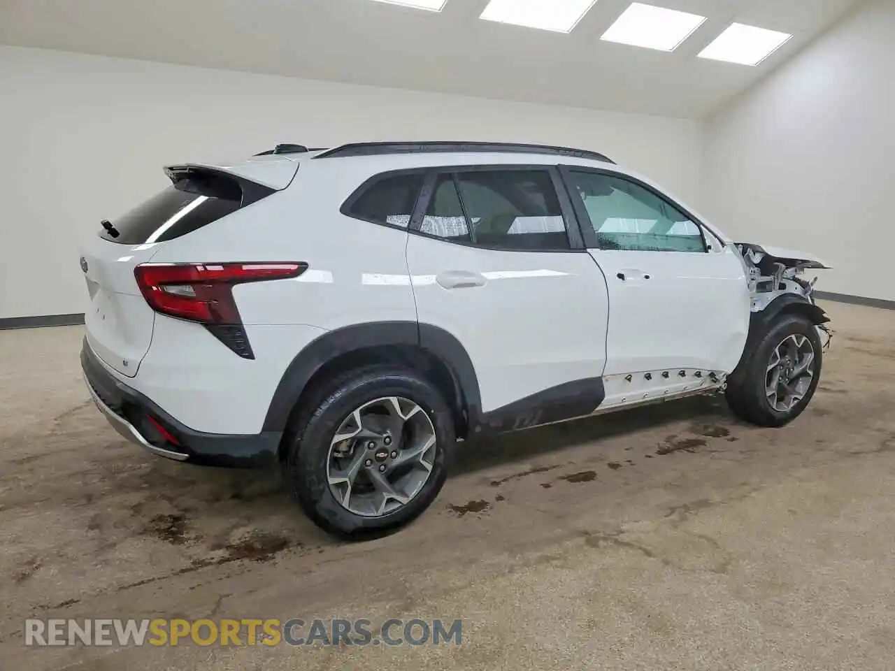 3 Photograph of a damaged car KL77LHEP7SC141754 CHEVROLET TRAX 2025
