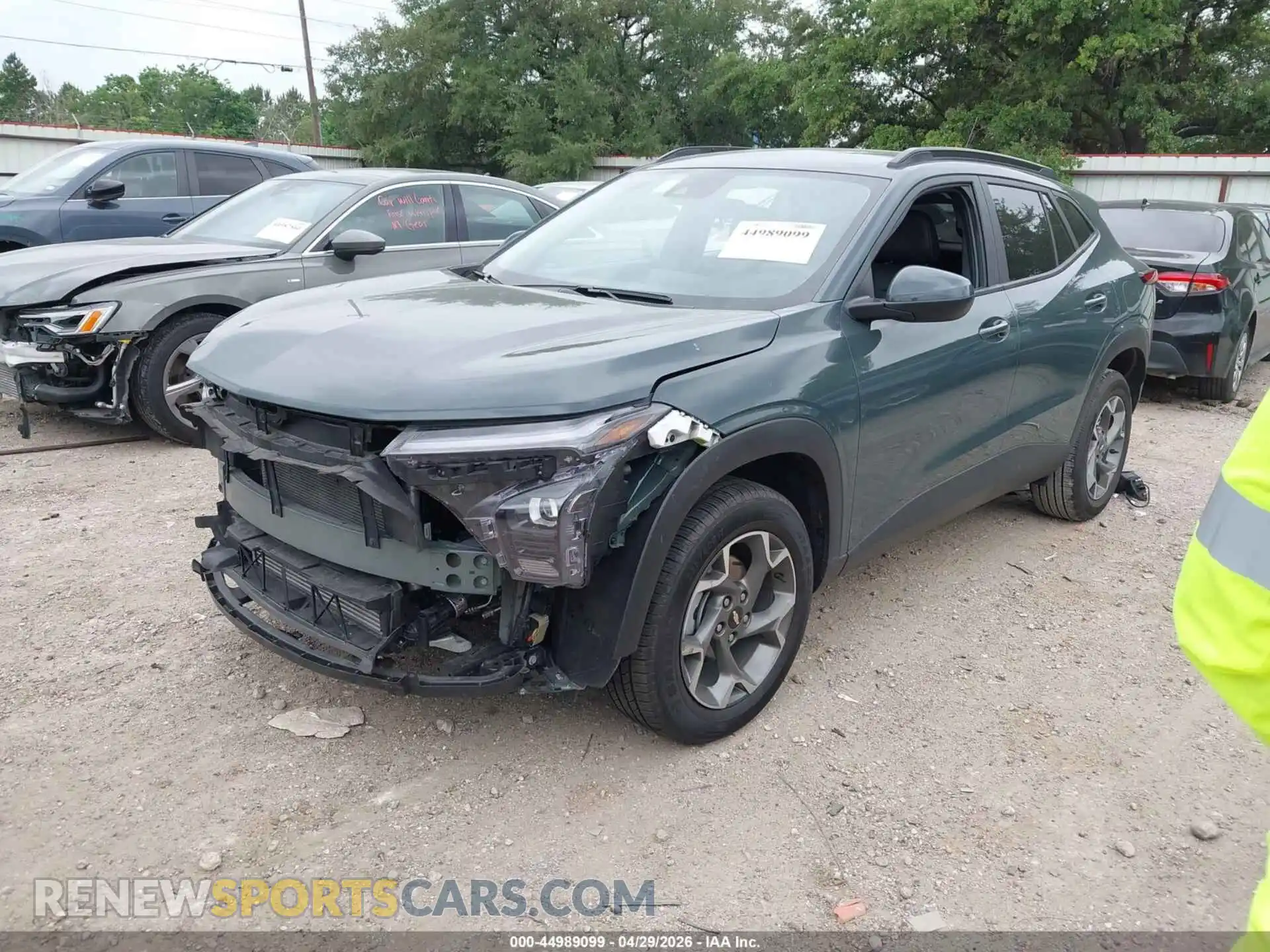 2 Photograph of a damaged car KL77LHEP7SC147084 CHEVROLET TRAX 2025