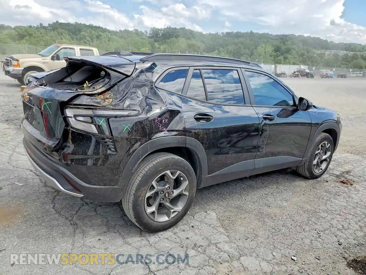 3 fotografías del automóvil dañado KL77LHEP7SC187763 CHEVROLET TRAX 2025