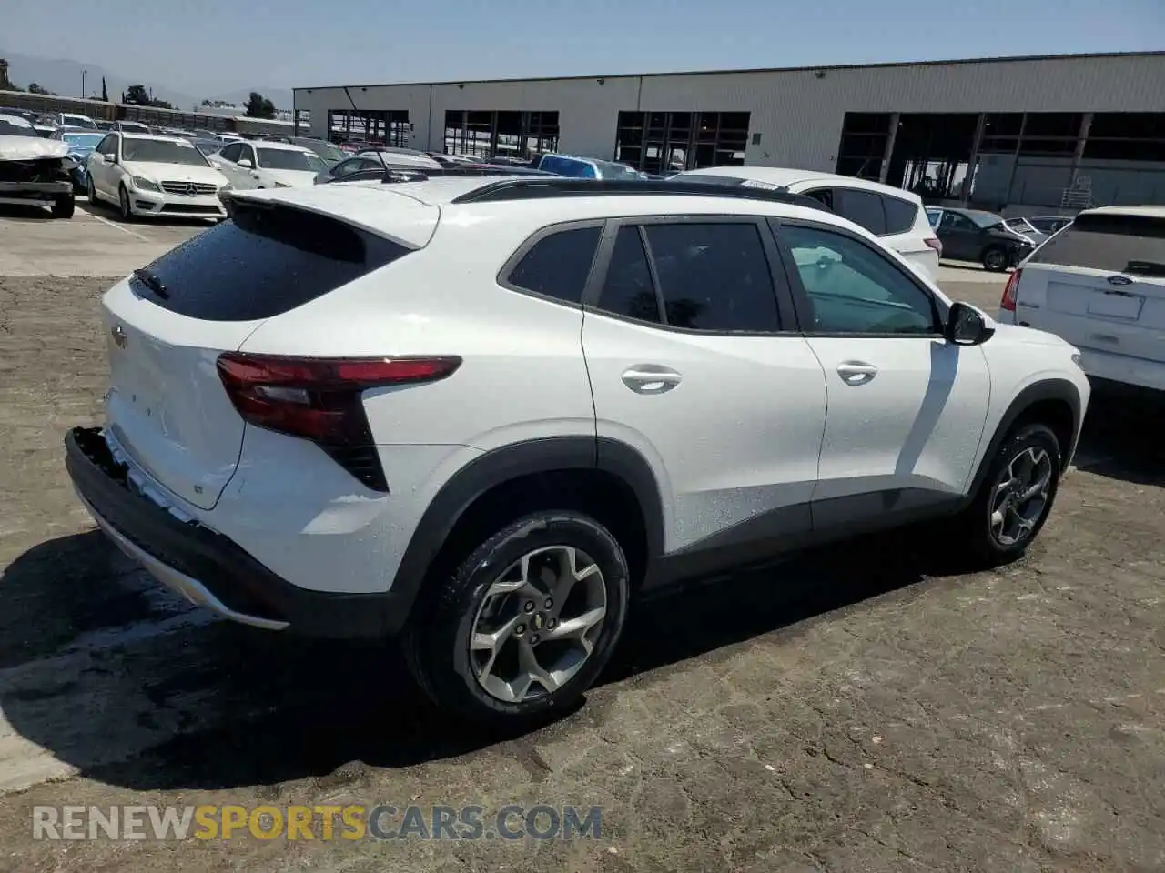 3 Photograph of a damaged car KL77LHEP7SC225427 CHEVROLET TRAX 2025