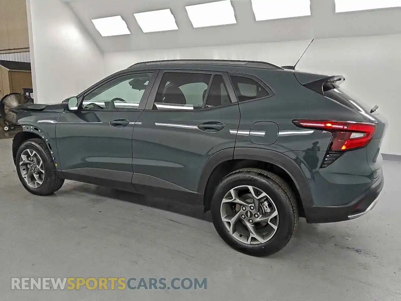 2 Photograph of a damaged car KL77LHEP7SC227369 CHEVROLET TRAX 2025