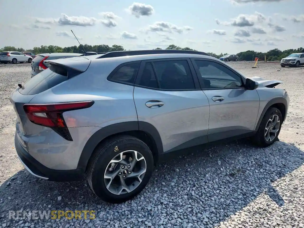 3 fotografías del automóvil dañado KL77LHEP7SC240722 CHEVROLET TRAX 2025
