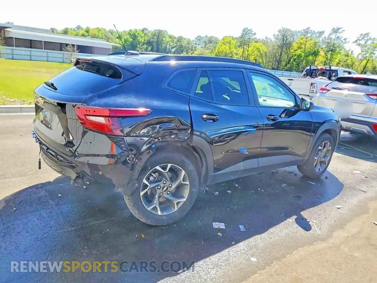 3 Photograph of a damaged car KL77LHEP7SC242342 CHEVROLET TRAX 2025