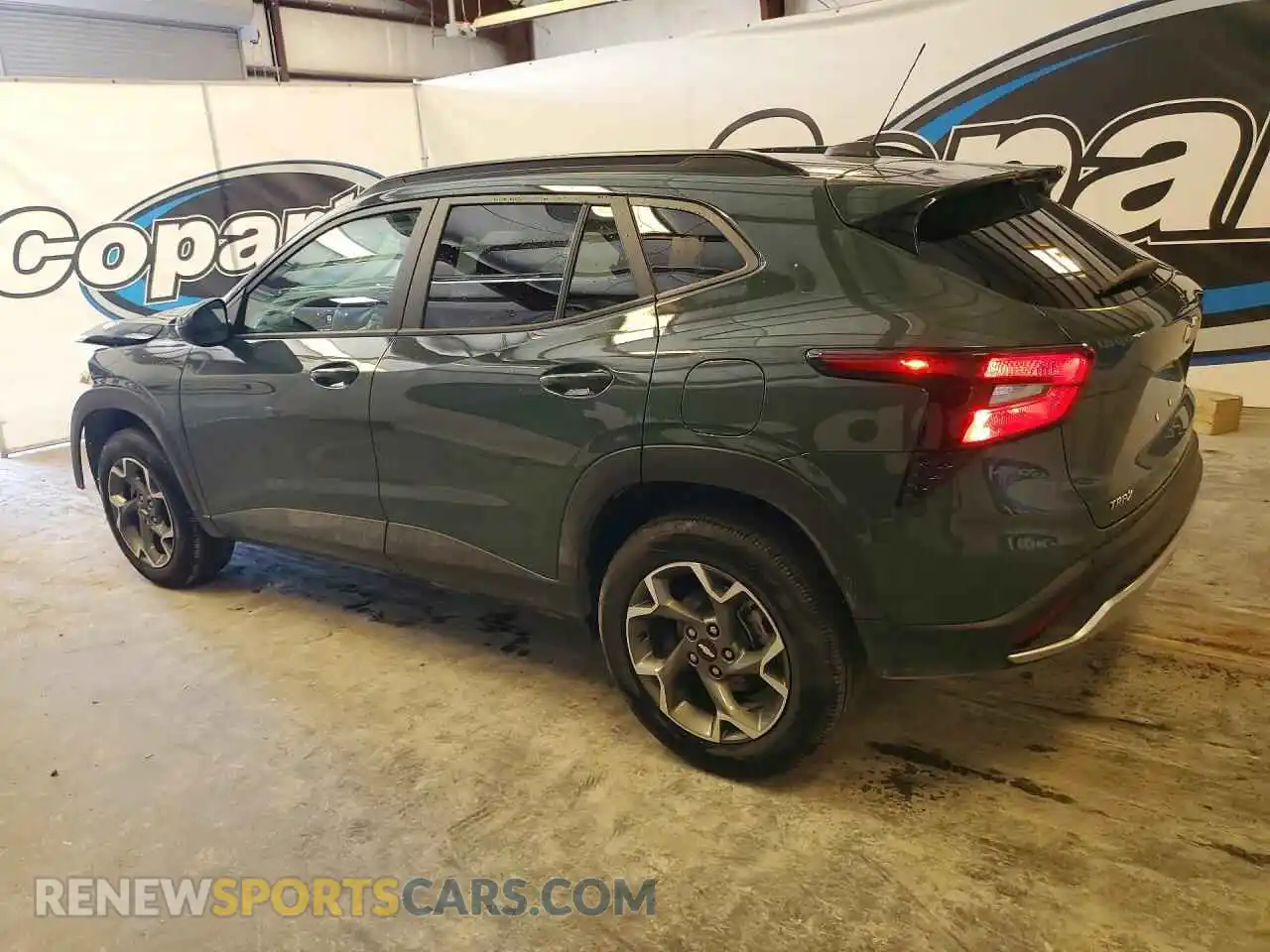 2 Photograph of a damaged car KL77LHEP7SC248299 CHEVROLET TRAX 2025