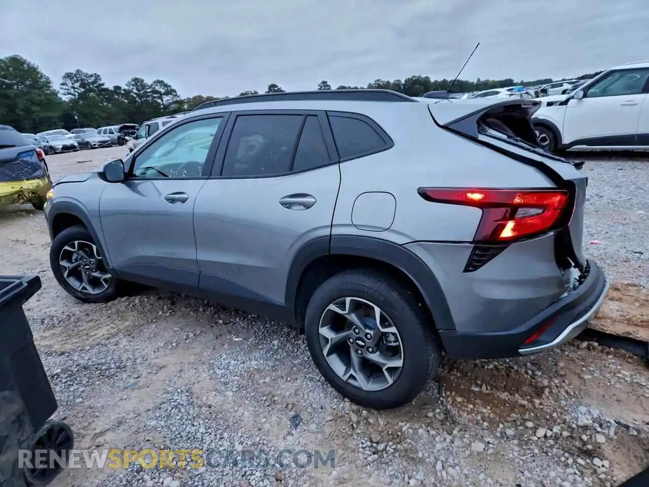 2 Photograph of a damaged car KL77LHEP7SC258797 CHEVROLET TRAX 2025