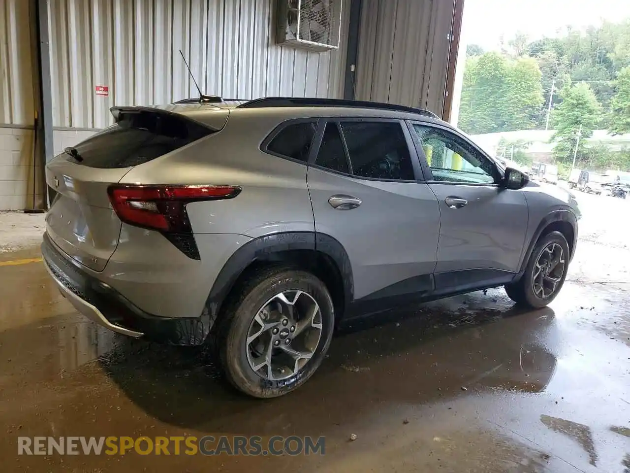 3 Фотография поврежденного автомобиля KL77LHEP7SC292996 CHEVROLET TRAX 2025