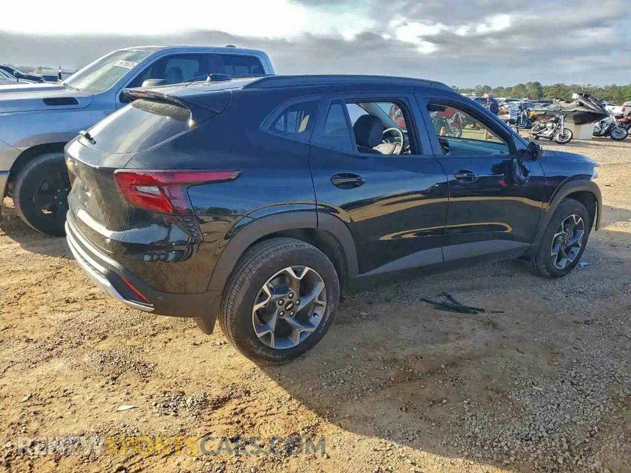 3 Photograph of a damaged car KL77LHEP7SC319629 CHEVROLET TRAX 2025