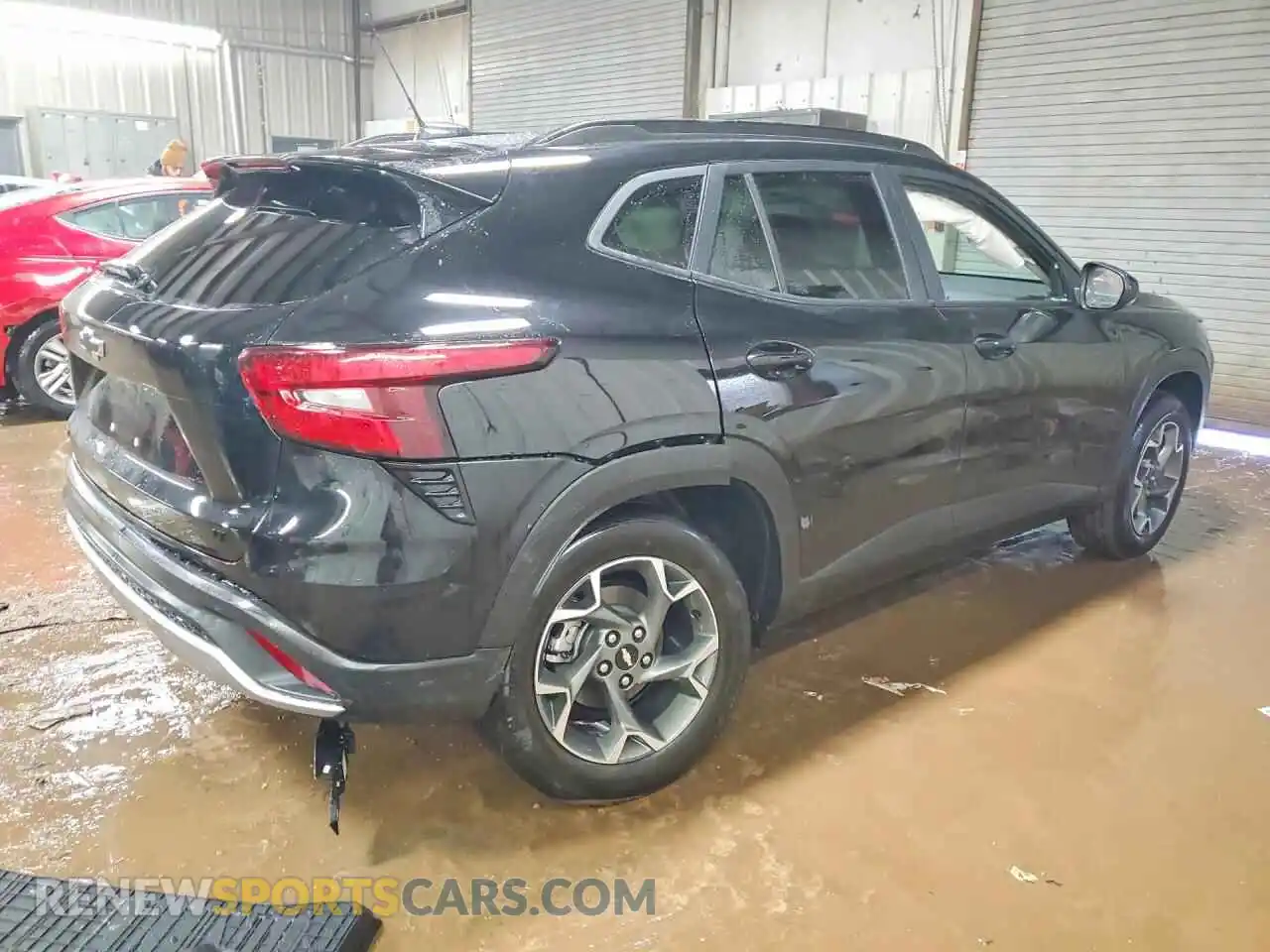 3 Фотография поврежденного автомобиля KL77LHEP8SC001597 CHEVROLET TRAX 2025