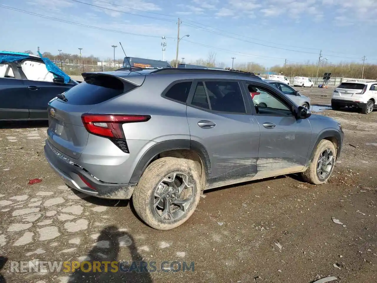 3 Photograph of a damaged car KL77LHEP8SC007822 CHEVROLET TRAX 2025