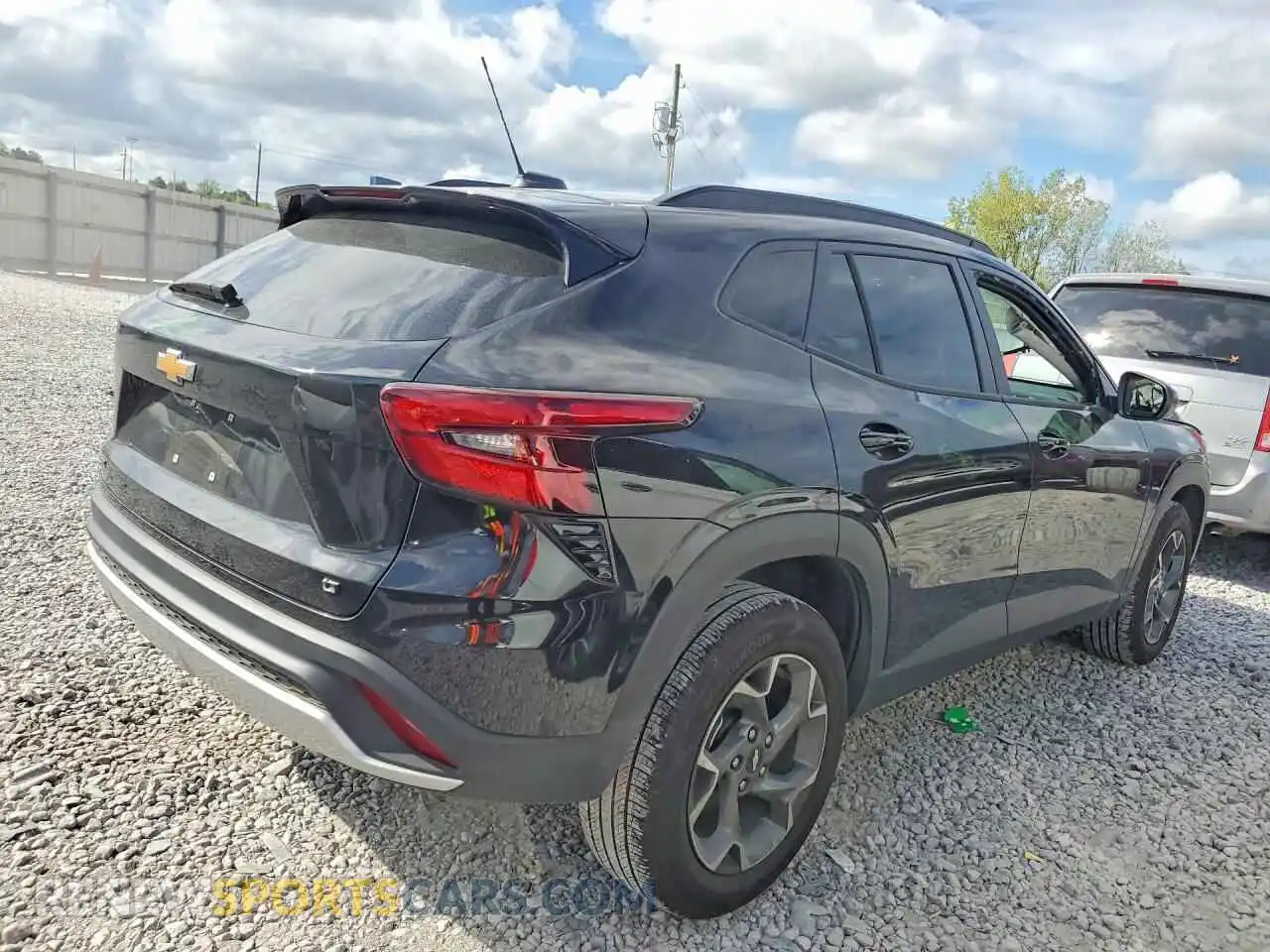 3 Photograph of a damaged car KL77LHEP8SC025284 CHEVROLET TRAX 2025
