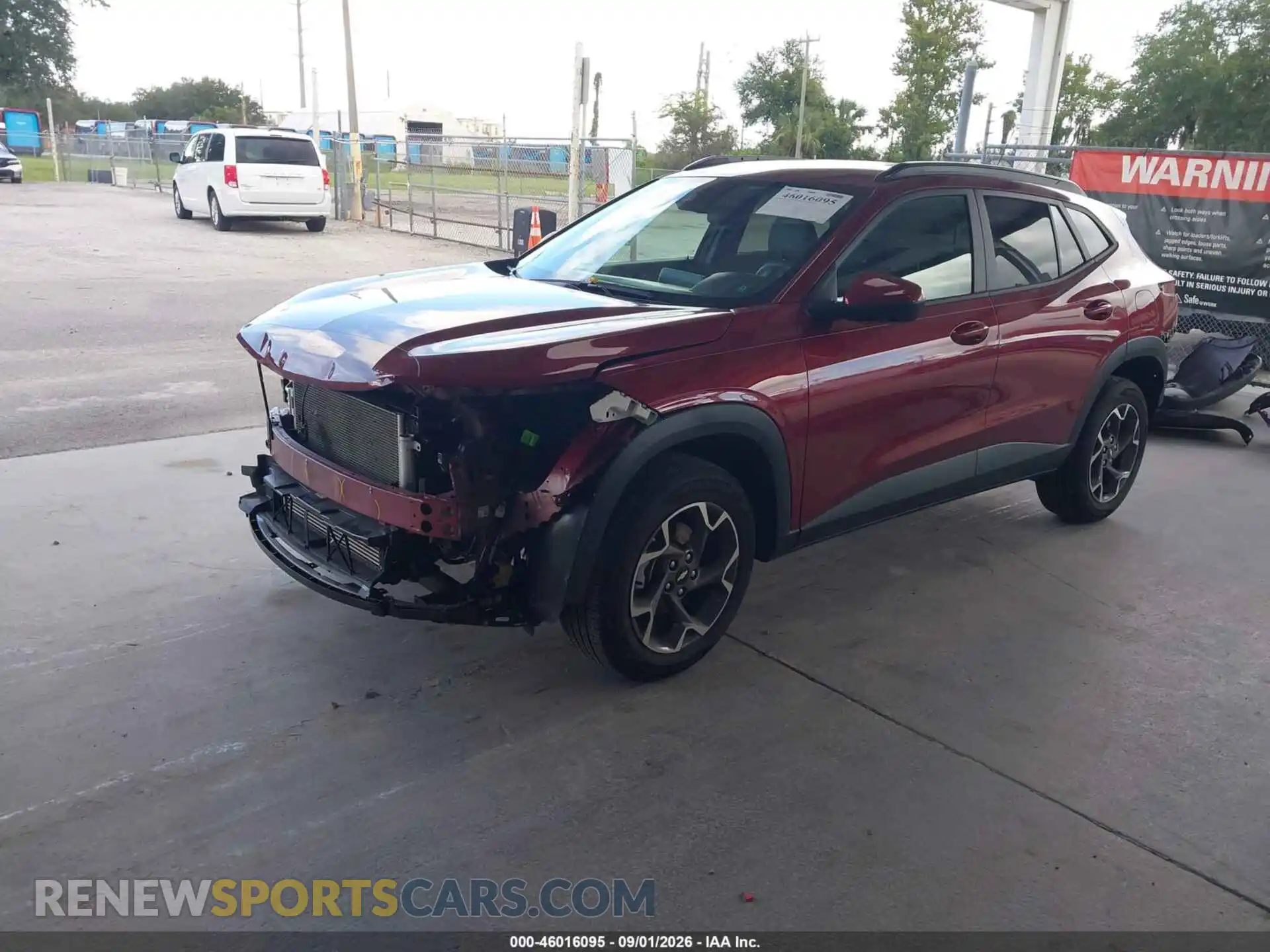 2 Фотография поврежденного автомобиля KL77LHEP8SC102851 CHEVROLET TRAX 2025