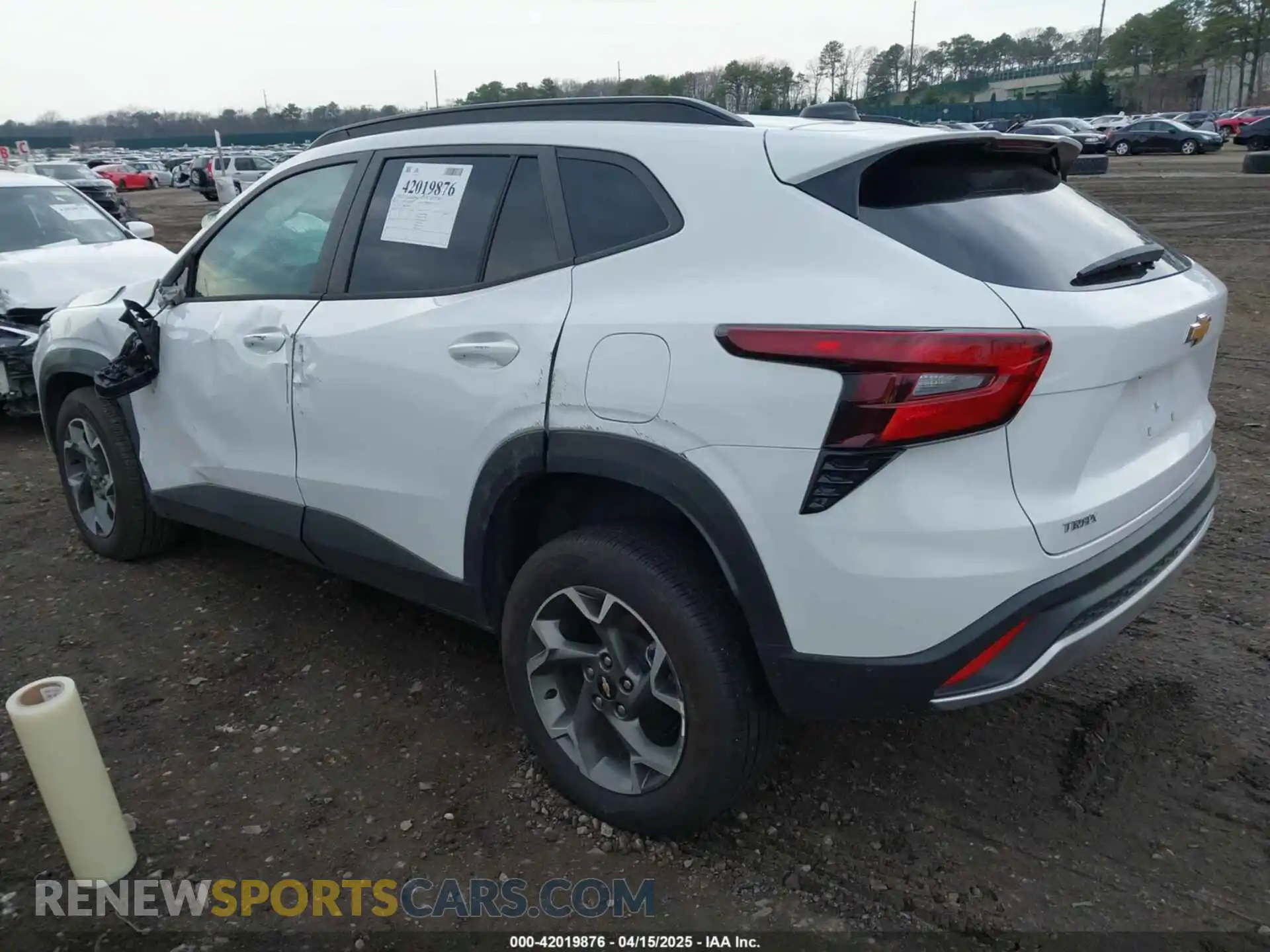 3 Photograph of a damaged car KL77LHEP8SC128818 CHEVROLET TRAX 2025