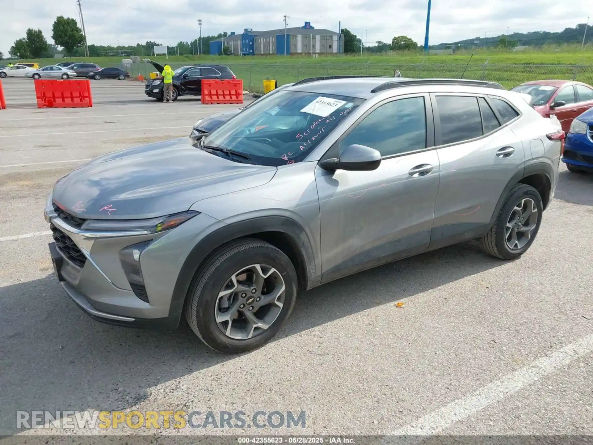 2 Photograph of a damaged car KL77LHEP8SC140192 CHEVROLET TRAX 2025