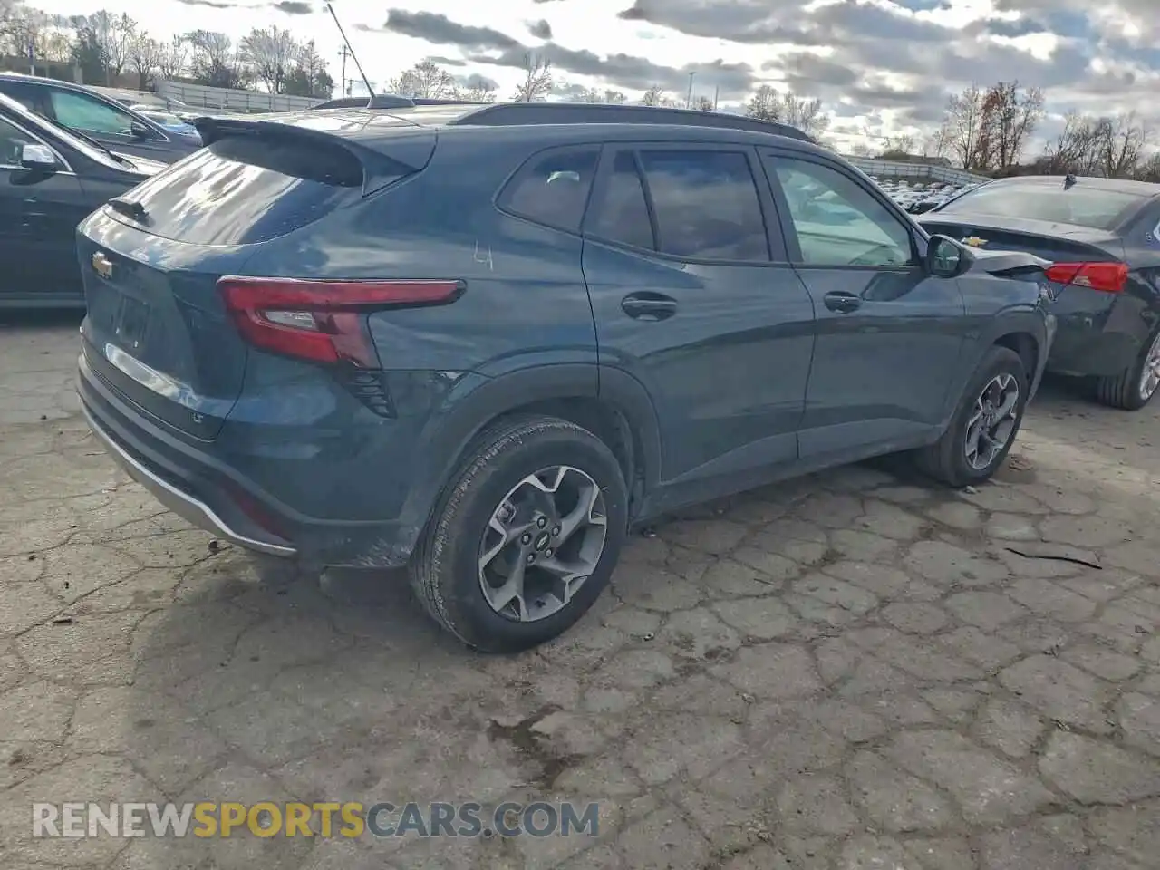 3 Photograph of a damaged car KL77LHEP8SC178098 CHEVROLET TRAX 2025