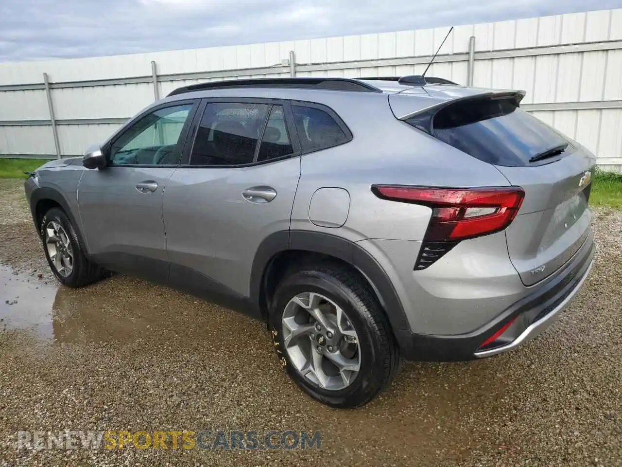 2 Photograph of a damaged car KL77LHEP8SC180188 CHEVROLET TRAX 2025