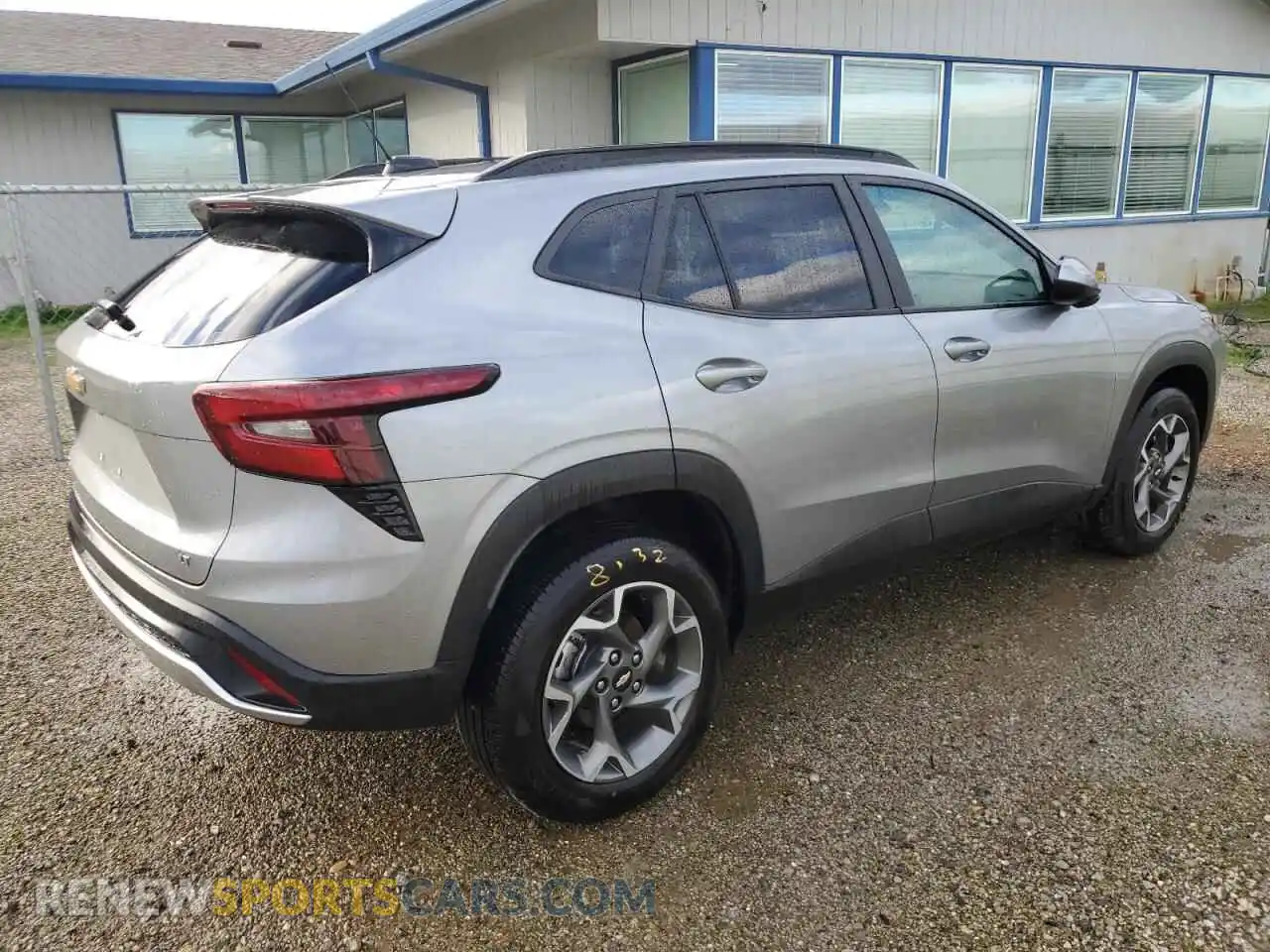 3 Photograph of a damaged car KL77LHEP8SC180188 CHEVROLET TRAX 2025