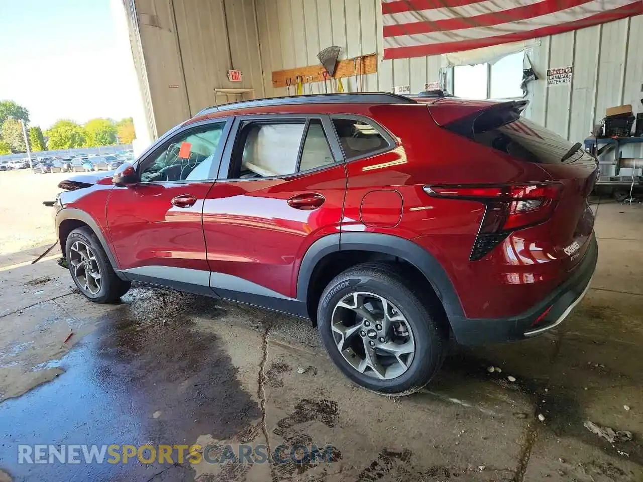 2 Photograph of a damaged car KL77LHEP8SC237294 CHEVROLET TRAX 2025