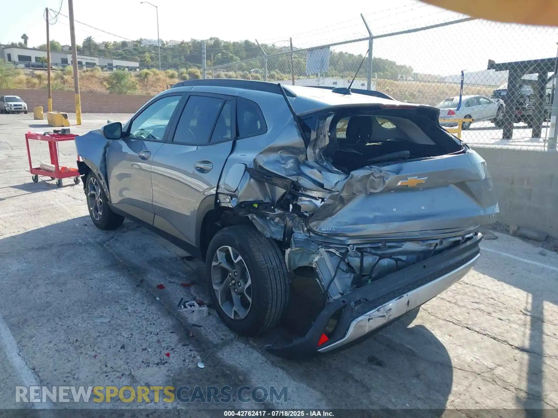 3 Photograph of a damaged car KL77LHEP8SC257013 CHEVROLET TRAX 2025