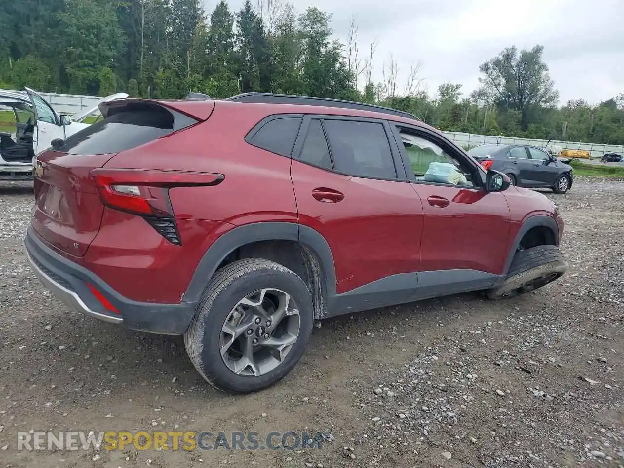 3 Фотография поврежденного автомобиля KL77LHEP8SC275091 CHEVROLET TRAX 2025