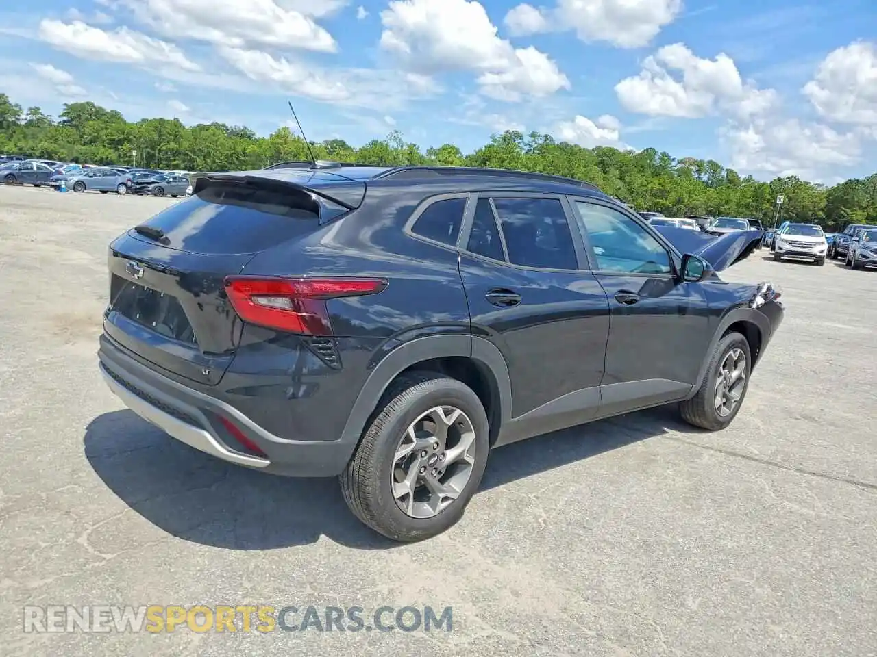 3 Фотография поврежденного автомобиля KL77LHEP8SC281604 CHEVROLET TRAX 2025