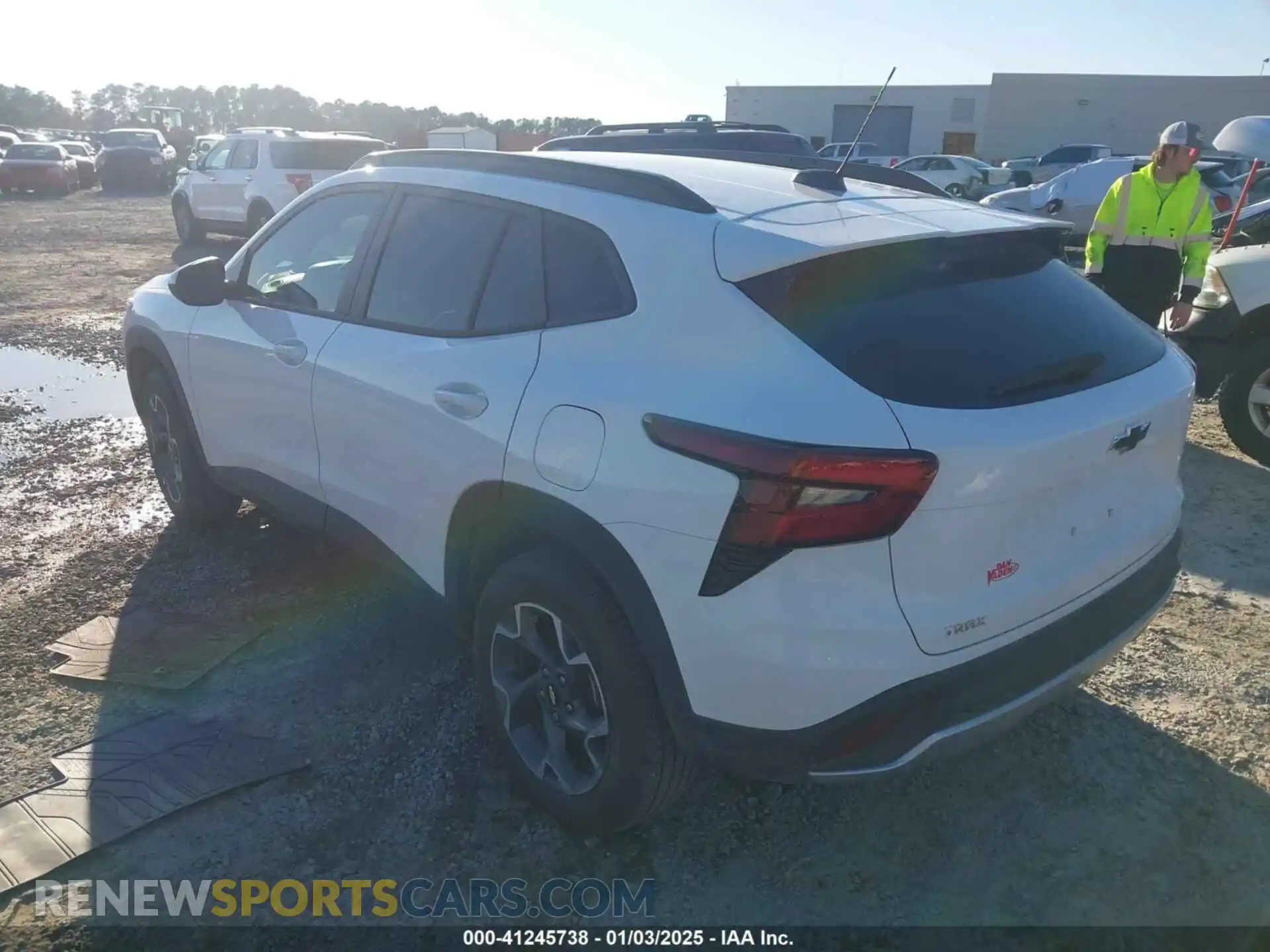 3 fotografías del automóvil dañado KL77LHEP9SC024354 CHEVROLET TRAX 2025