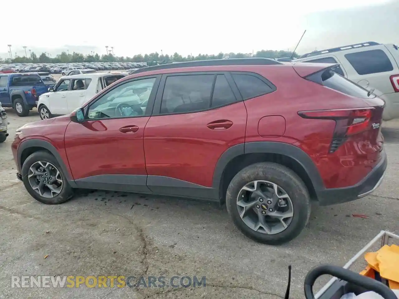 2 Photograph of a damaged car KL77LHEP9SC108125 CHEVROLET TRAX 2025