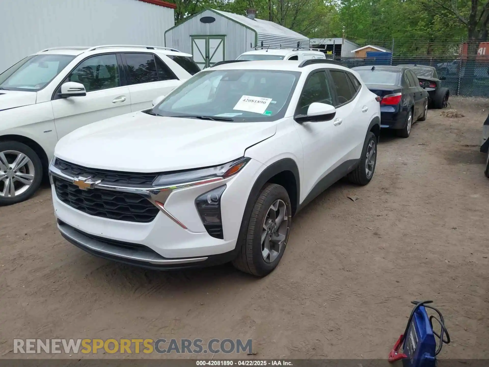 2 Photograph of a damaged car KL77LHEP9SC167062 CHEVROLET TRAX 2025