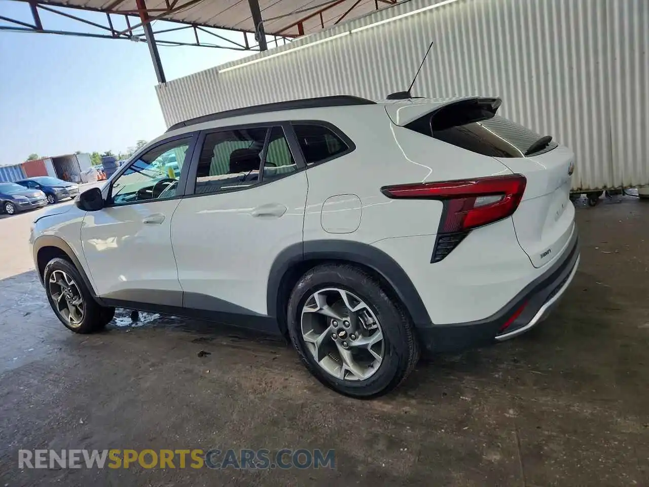 2 Photograph of a damaged car KL77LHEP9SC232170 CHEVROLET TRAX 2025
