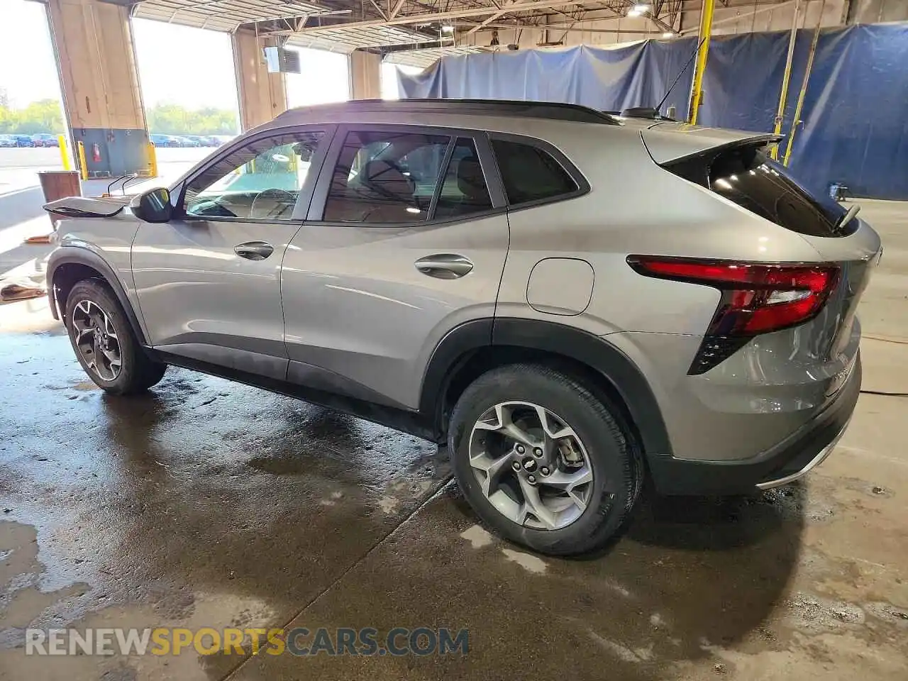 2 Photograph of a damaged car KL77LHEP9SC276489 CHEVROLET TRAX 2025