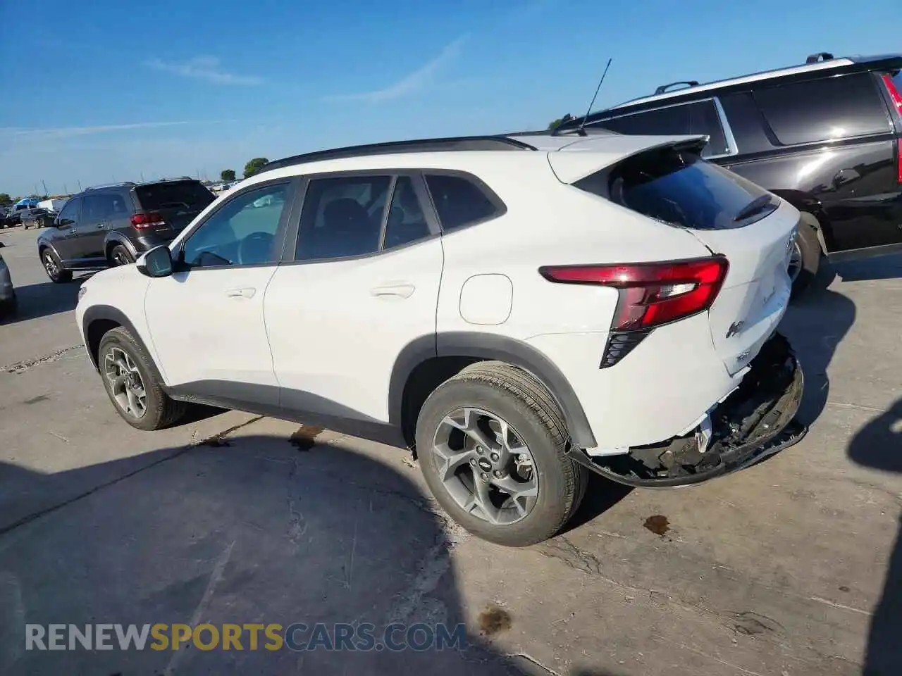 2 Photograph of a damaged car KL77LHEP9SC315677 CHEVROLET TRAX 2025