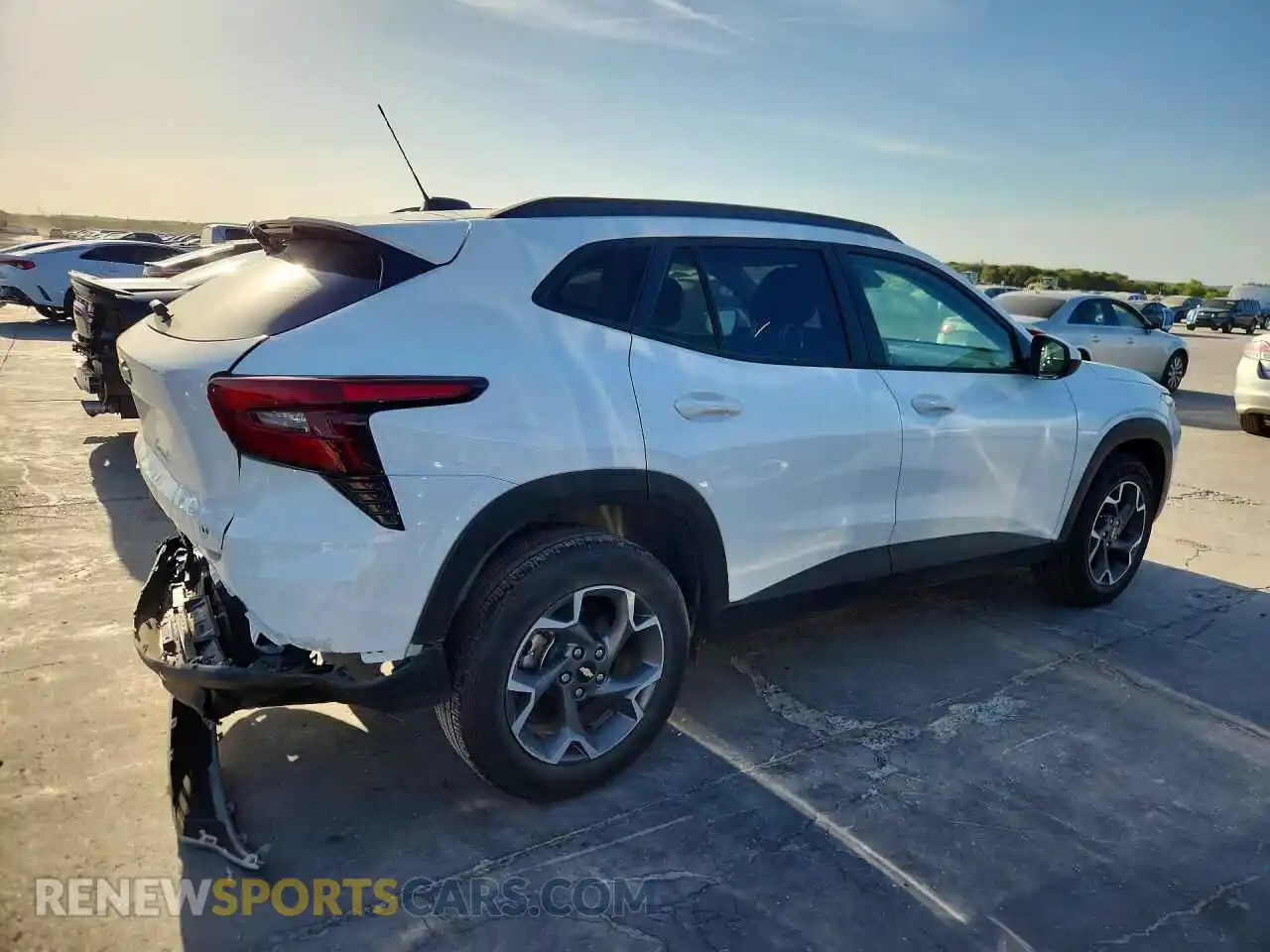 3 Photograph of a damaged car KL77LHEP9SC315677 CHEVROLET TRAX 2025