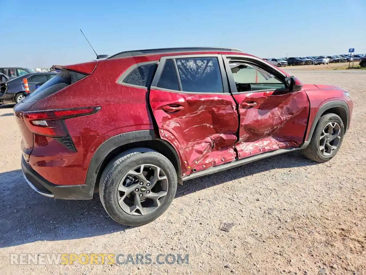 3 fotografías del automóvil dañado KL77LHEPXSC069674 CHEVROLET TRAX 2025