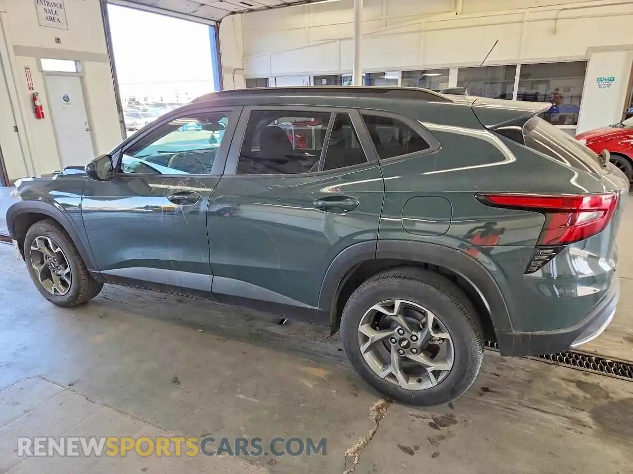2 Photograph of a damaged car KL77LHEPXSC084580 CHEVROLET TRAX 2025