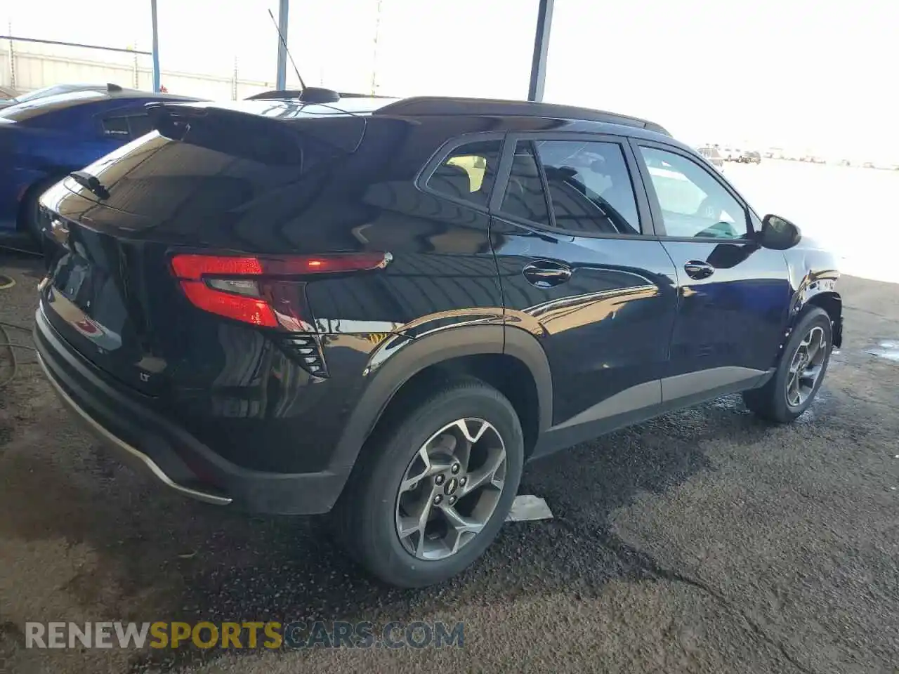3 Фотография поврежденного автомобиля KL77LHEPXSC197302 CHEVROLET TRAX 2025