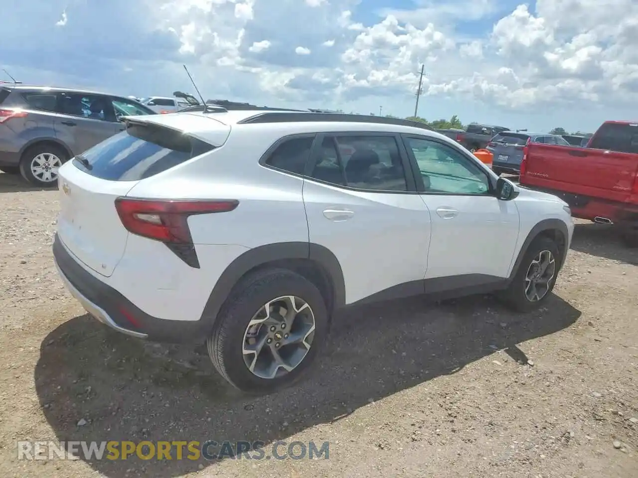 3 Photograph of a damaged car KL77LHEPXSC234350 CHEVROLET TRAX 2025