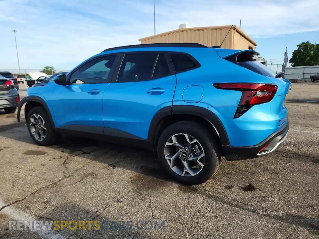 2 Photograph of a damaged car KL77LHEPXSC297559 CHEVROLET TRAX 2025