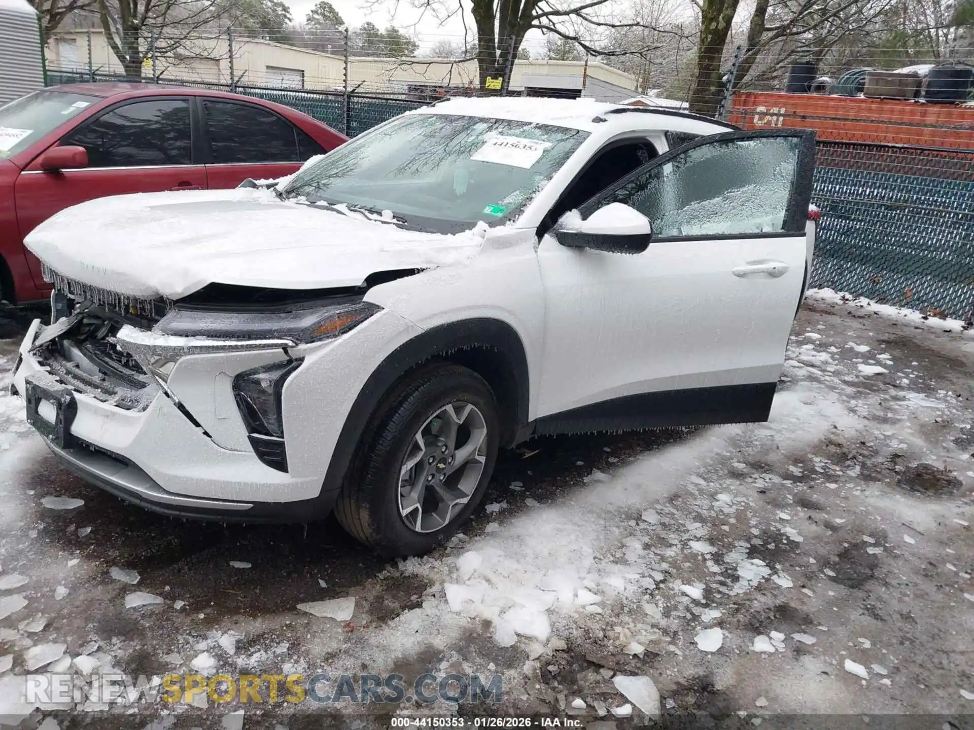2 Photograph of a damaged car KL77LHEPXSC299067 CHEVROLET TRAX 2025