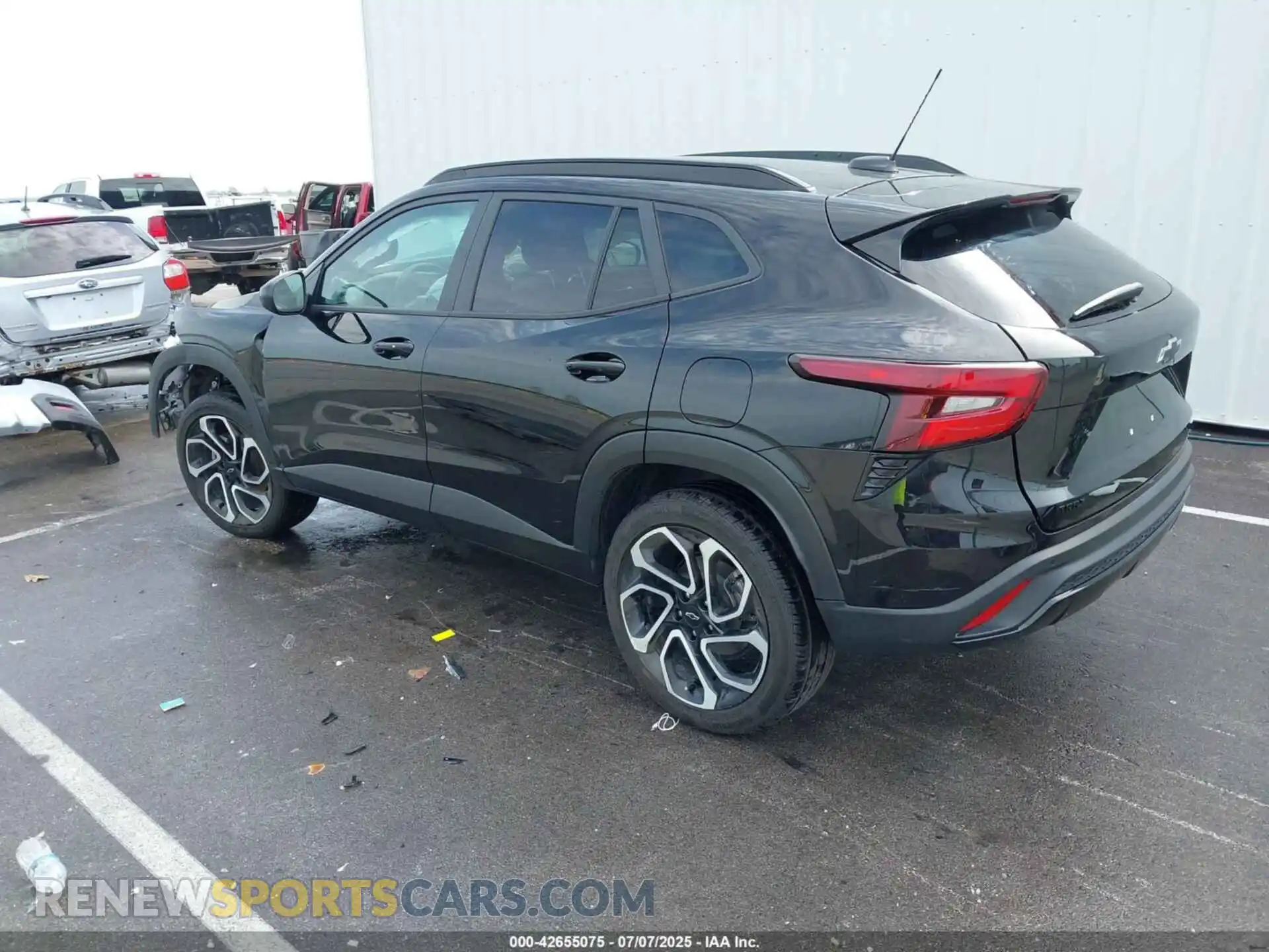 3 fotografías del automóvil dañado KL77LJEP0SC009457 CHEVROLET TRAX 2025